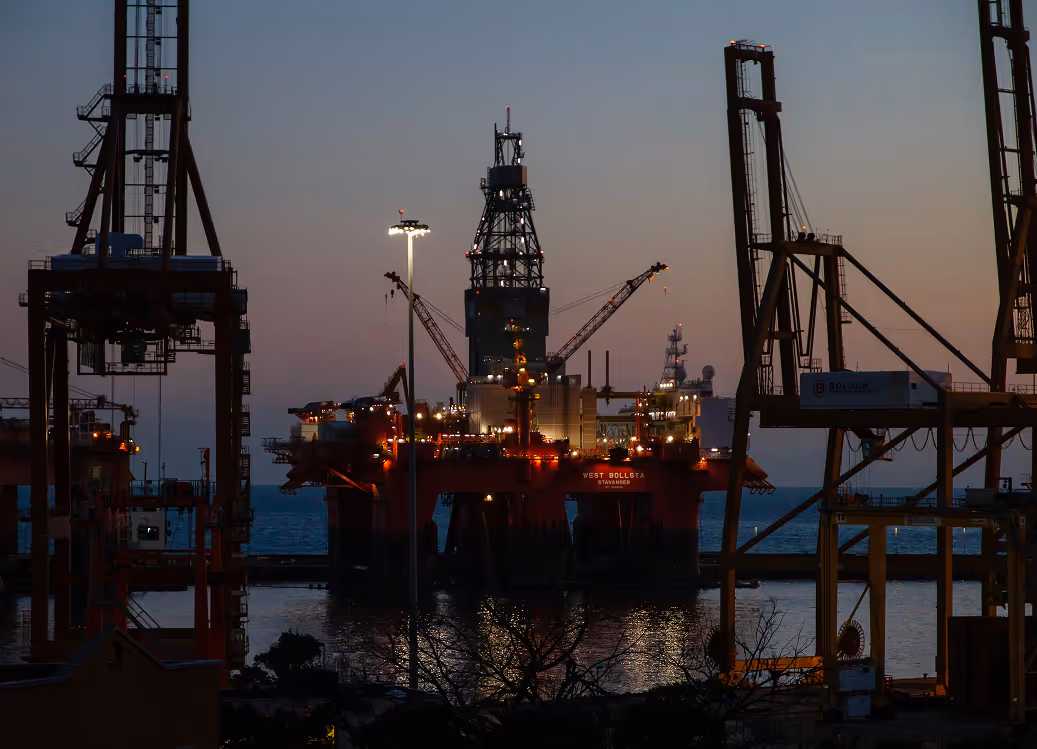 Oil and gas rig at night